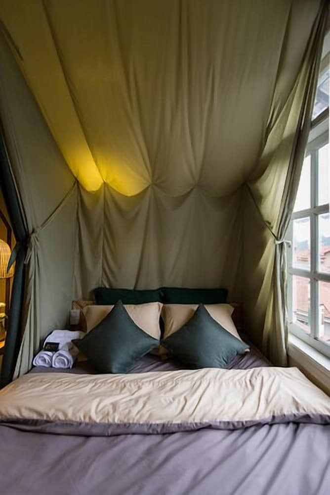 Yolo Camping House - Hostel
