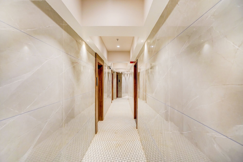Fabhotel Mood Inn