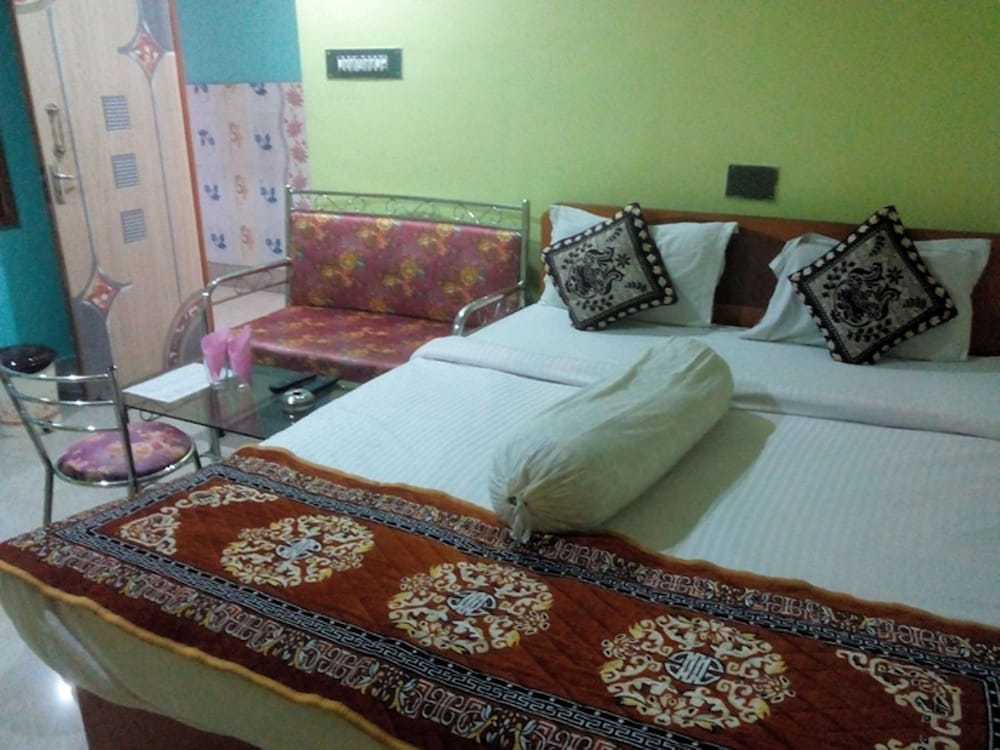 Sheelas Guest House & Restaurant view 3