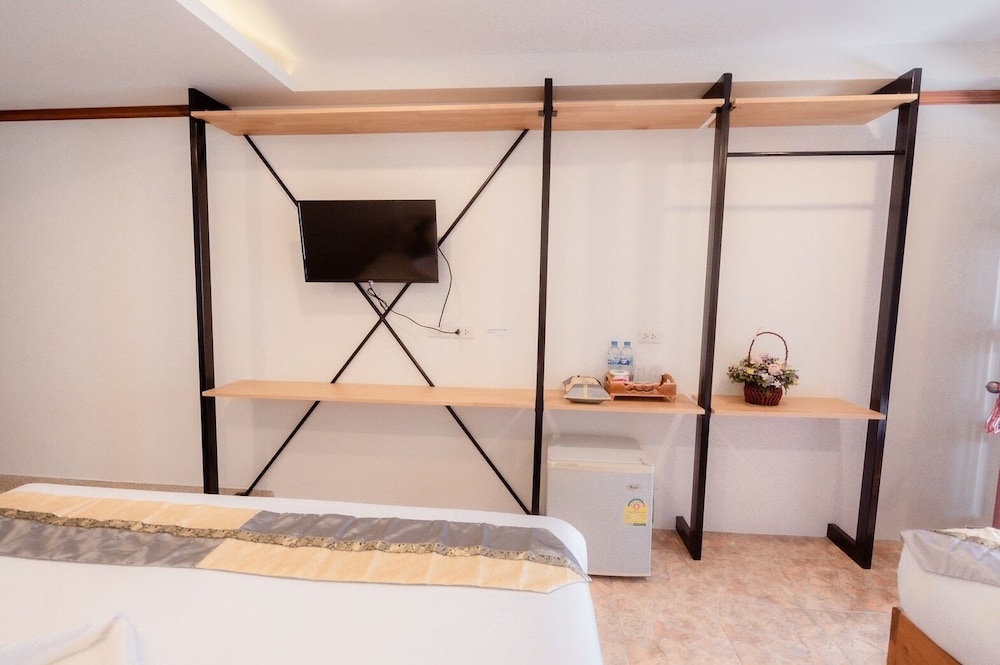 Coconut Grove Hotel Samui - Hostel