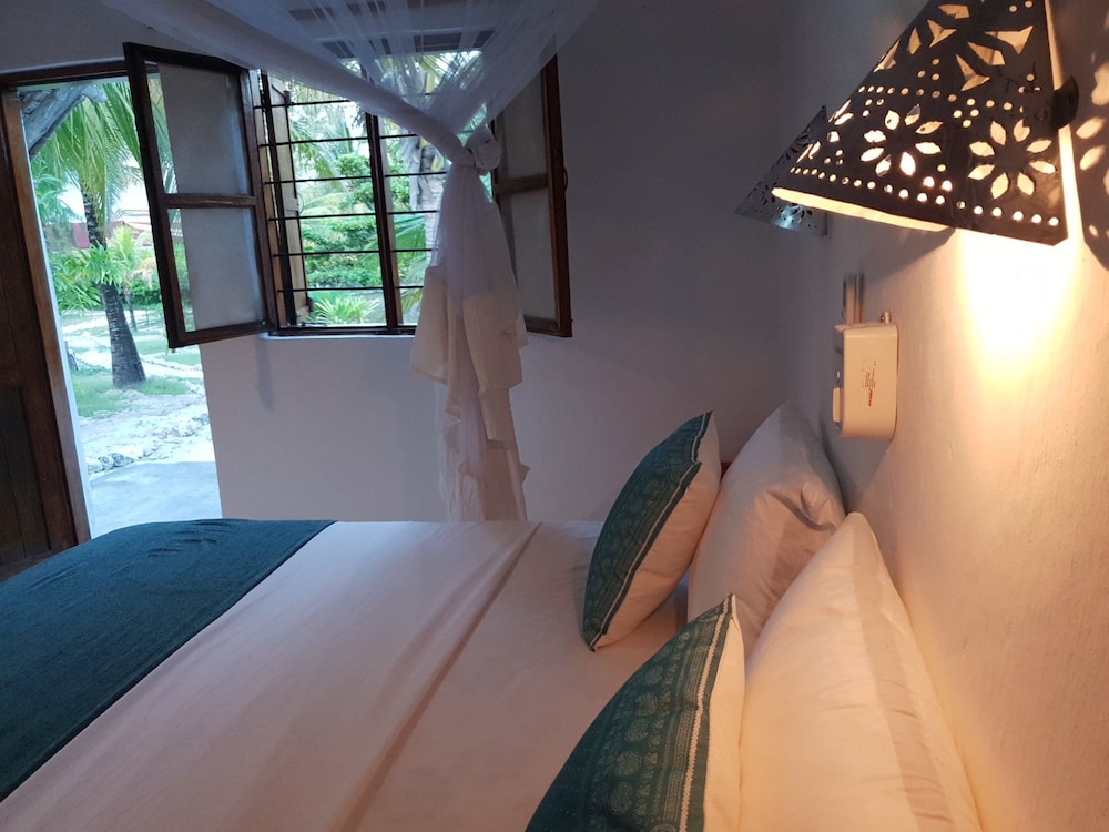 Kilimani Kwetu Beach Hotel view 4
