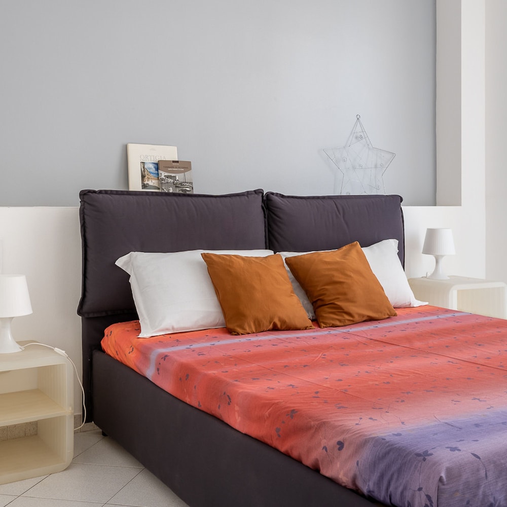 Comfy Central Apartment by Wonderful Italy