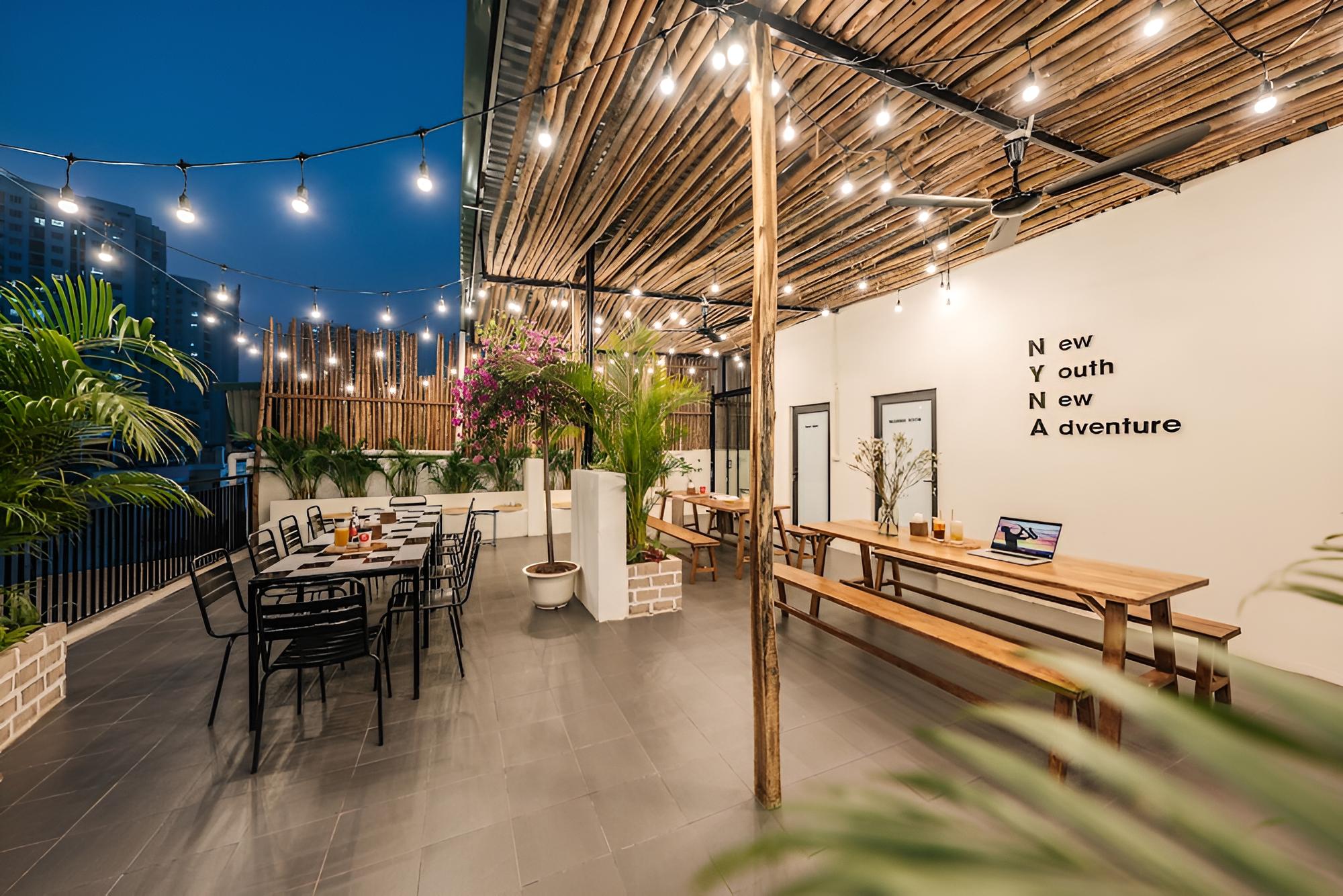 HOME KEY - Big Group with Rooftop Garden