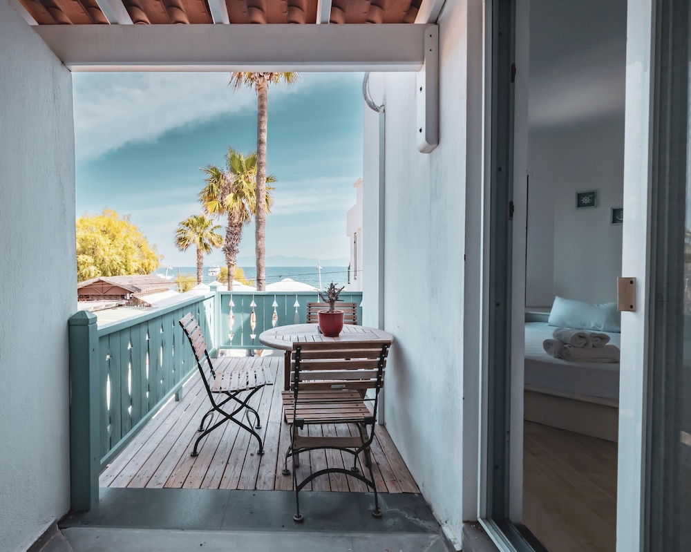 Kefi Beach ve Süitler - Image 17