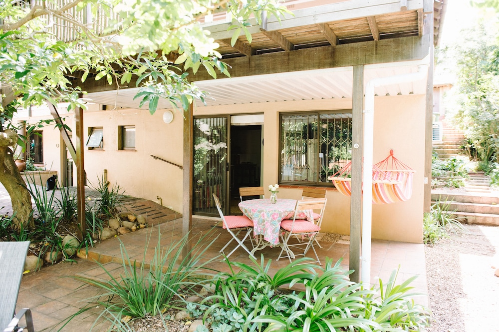 Mackaya Bella Guest House