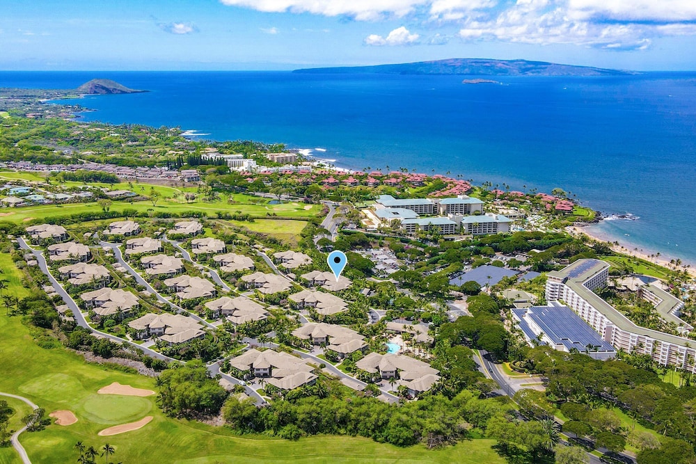 Luxurious Ho'olei 12-2, Lush View, Close to Pool, Sleeps 8 in Beds, Central AC!