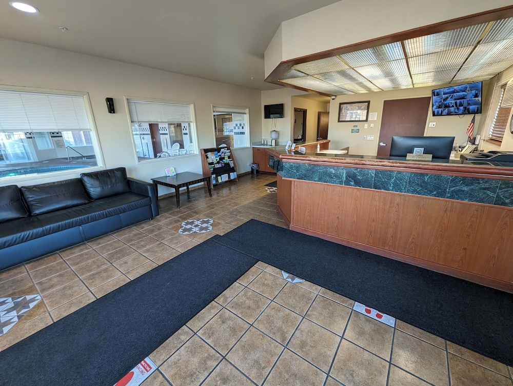 Toppenish Inn and Suites view 2