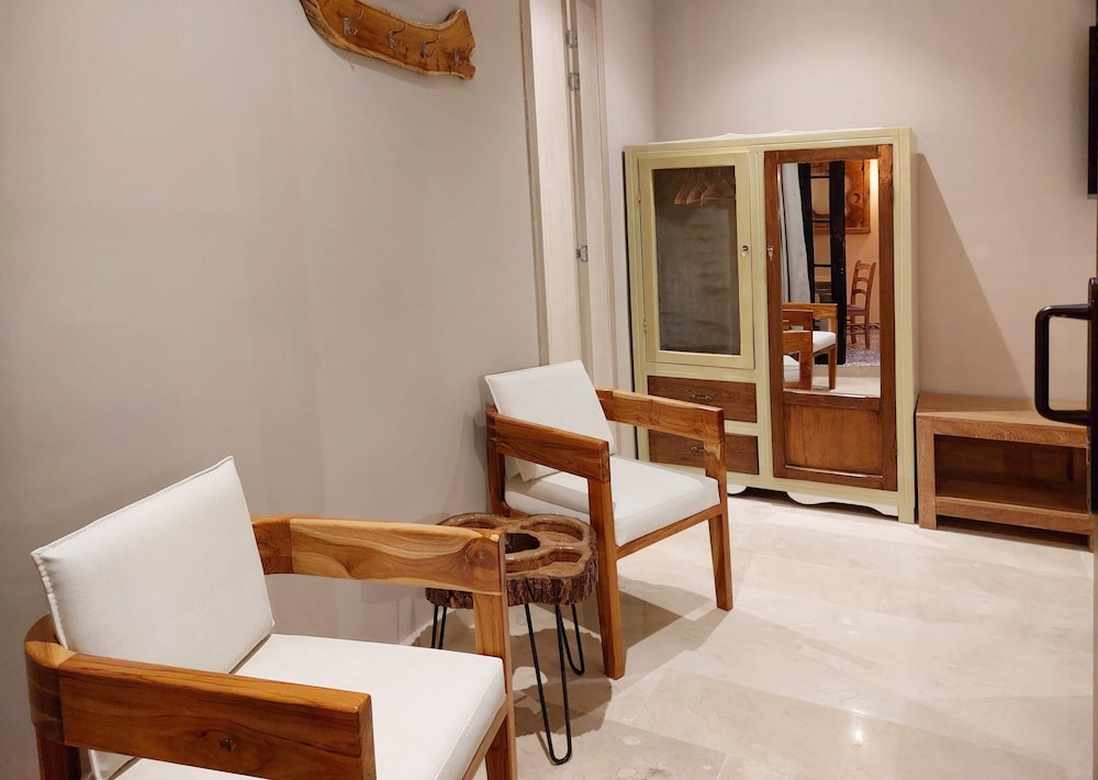 w Spacious 4BR in the Heart of Bocagrande