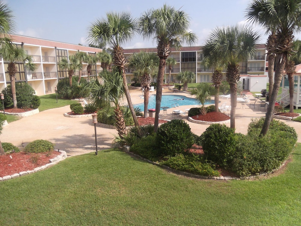 Hotel Ocean View Vacation Villas by Capital Vacations - Image 1