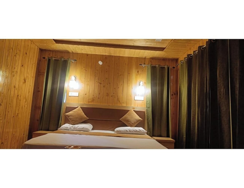 Harsil apple homestay