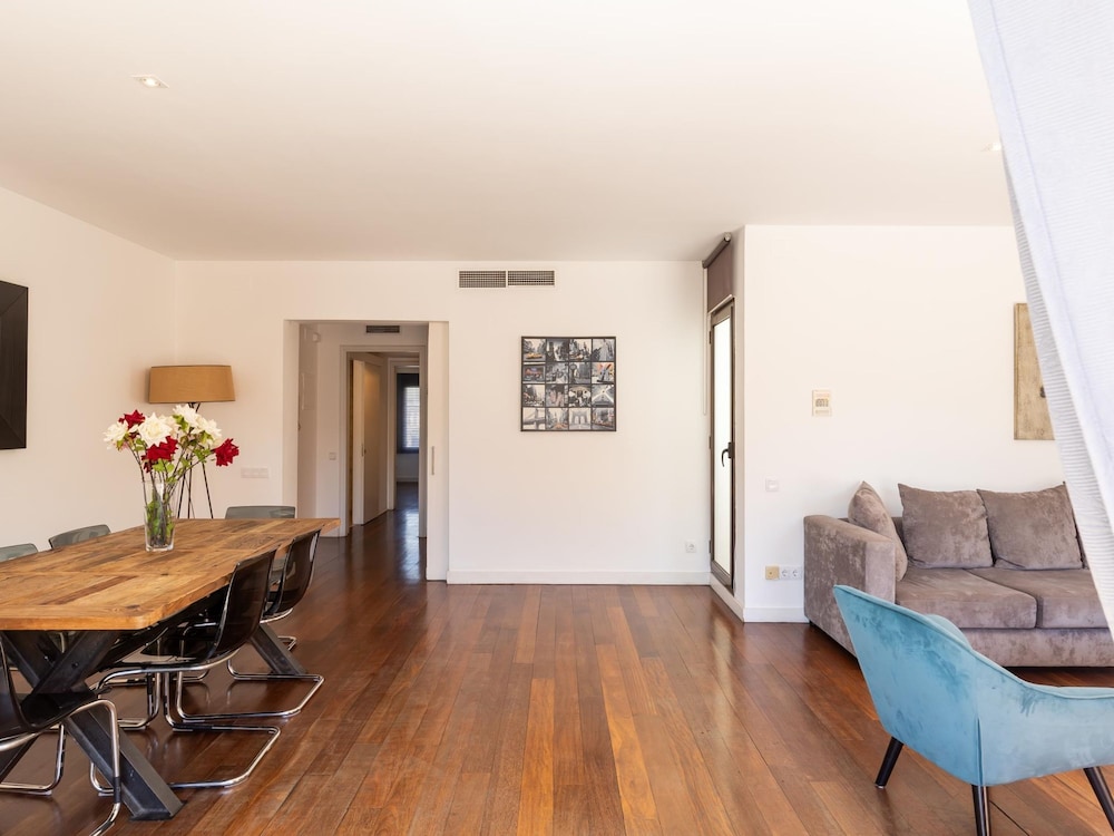 Apartamento Tico con Terraza