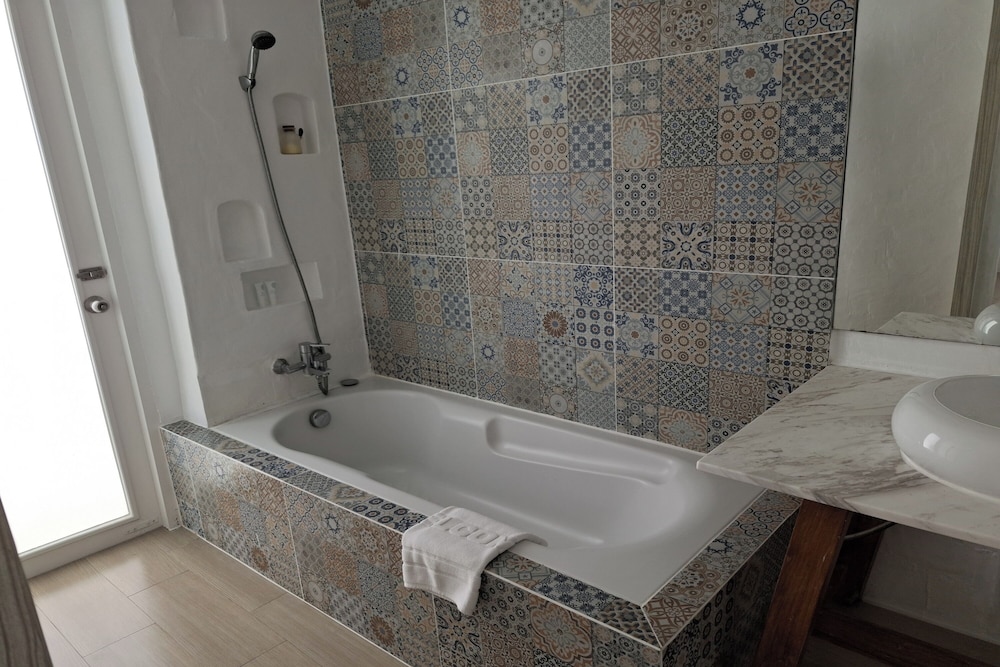 Photo 48