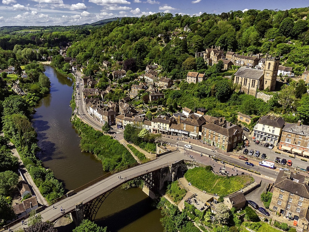 Ironbridge View Townhouse