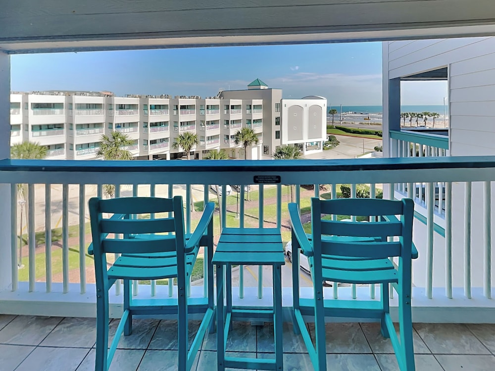 Casa Del Mar 350-front Facing