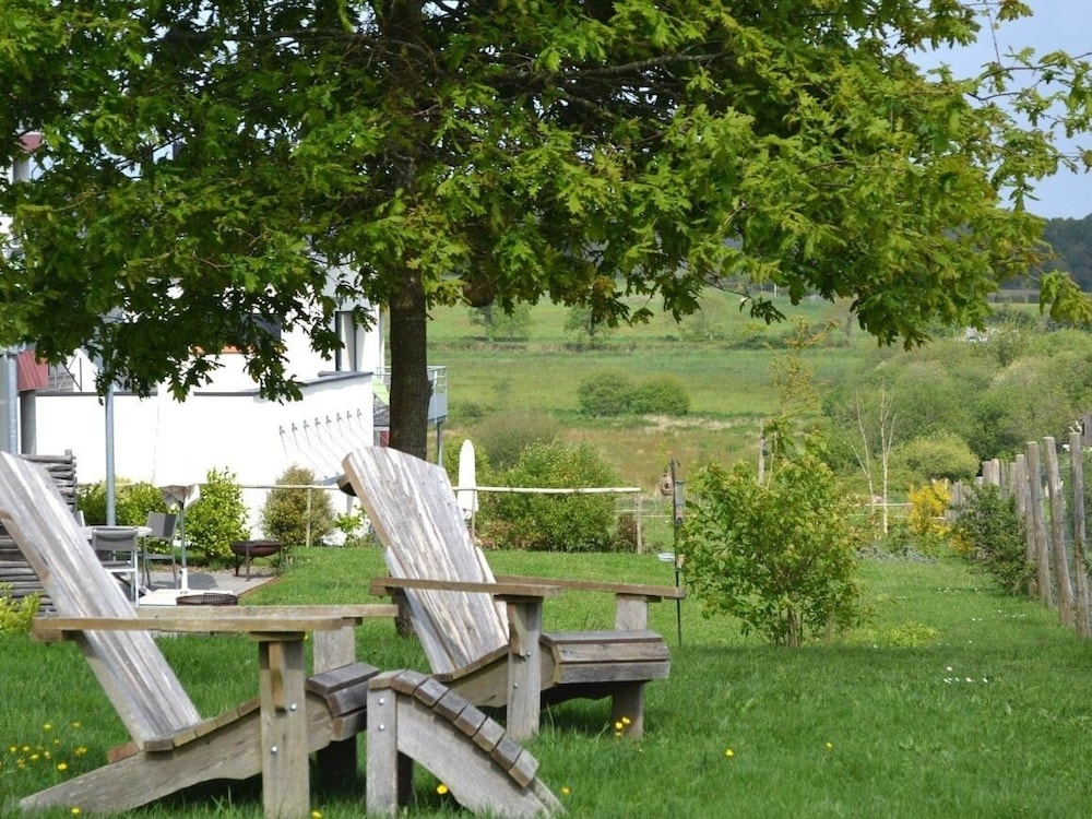 Gîtes LES Hauts DE Toulvern