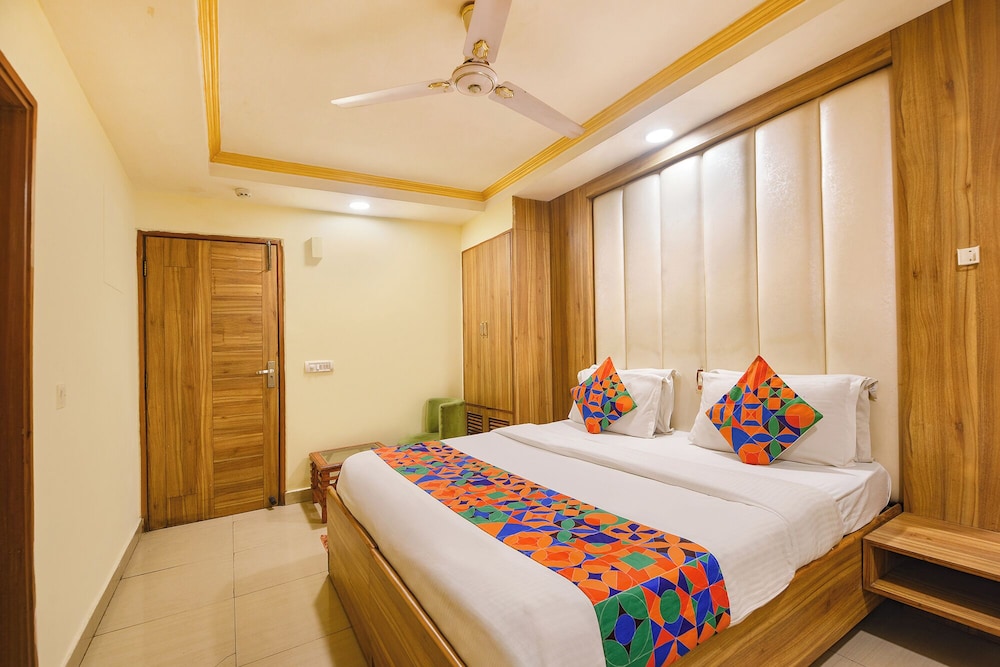 Fabhotel Atithi