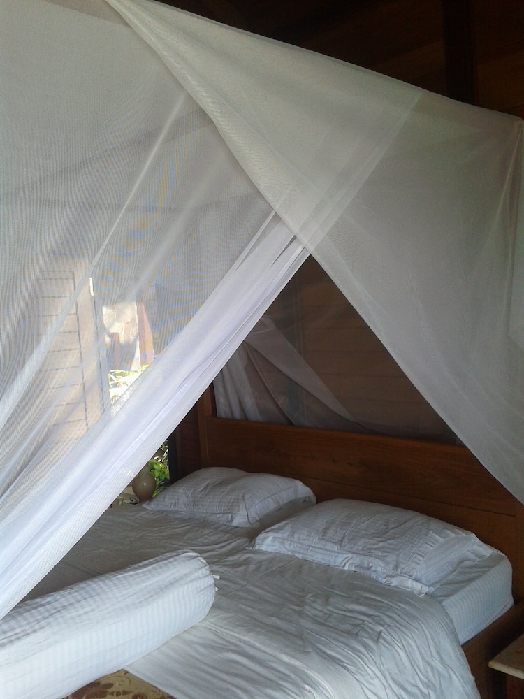 Tanta Moon Luxury Villas Siladen Island