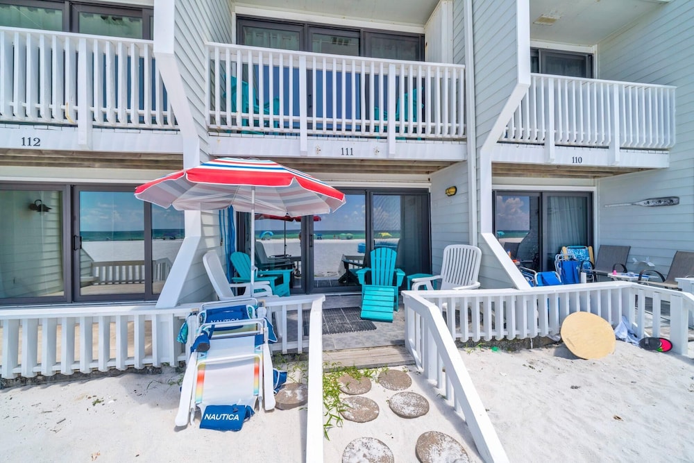 Pirate Cove Villas #111