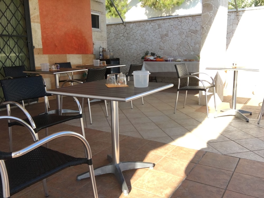 Angel Bay bb Punta Prosciutto is Located in the Heart of Punta Prosciutto