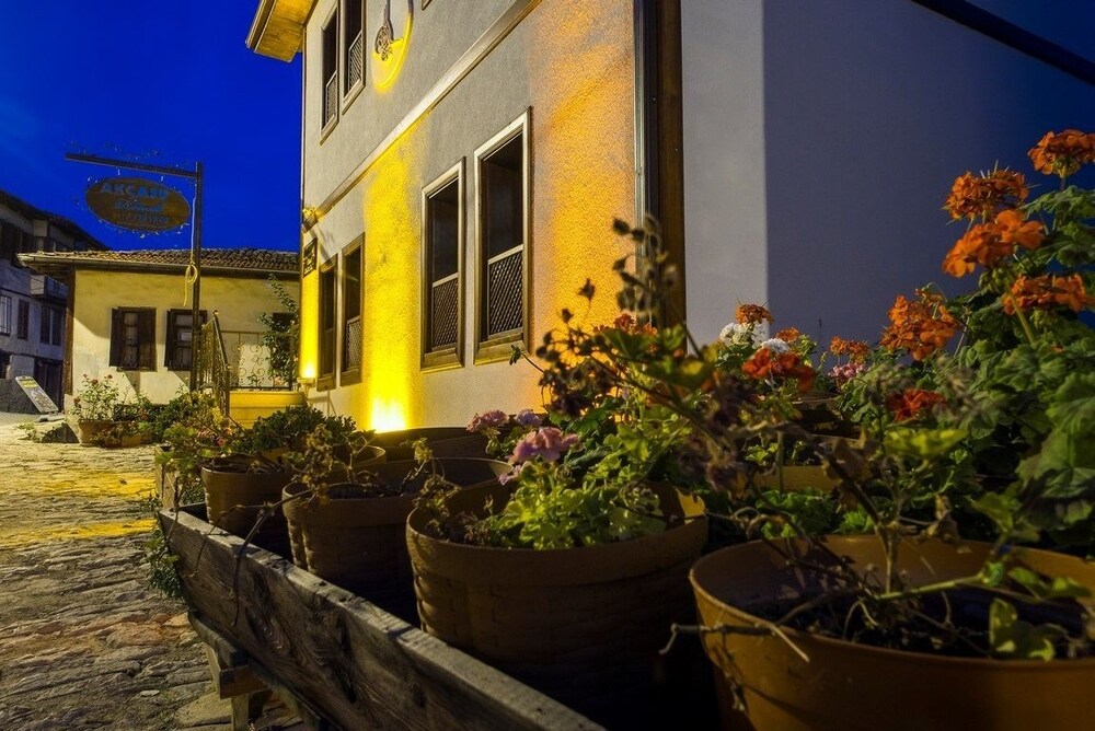 Akcasu Konuk Evi