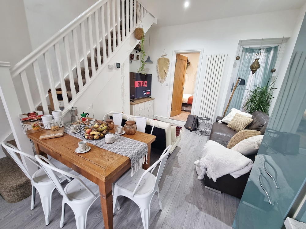 4Bed 3Bath - 8min to London Bridge