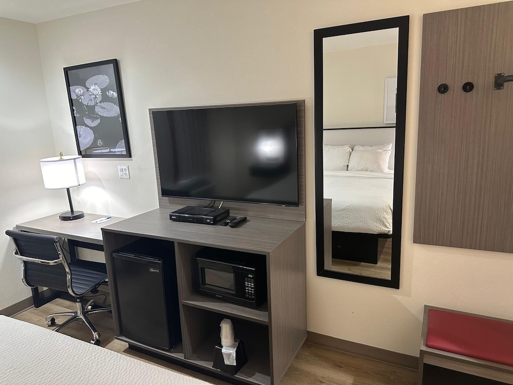 Ramada by Wyndham York Harrisburg Hershey view 3