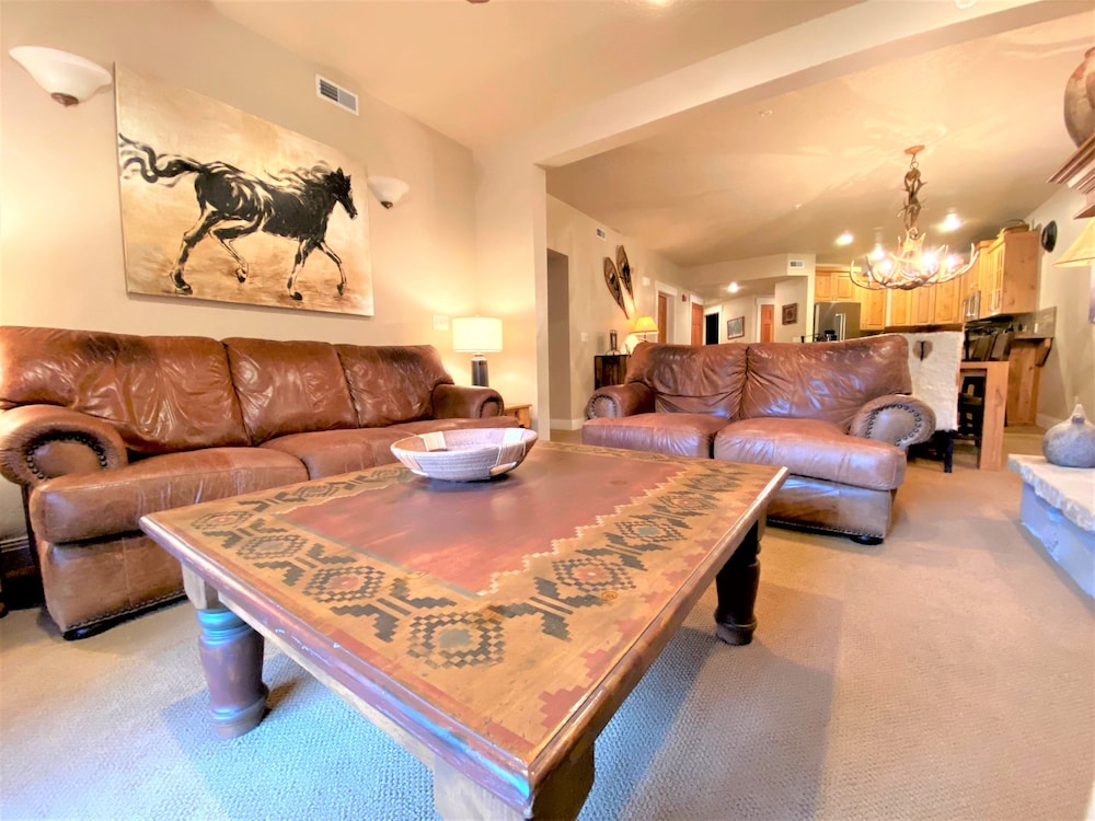 Park City Ski Resort - Town Pointe Condos