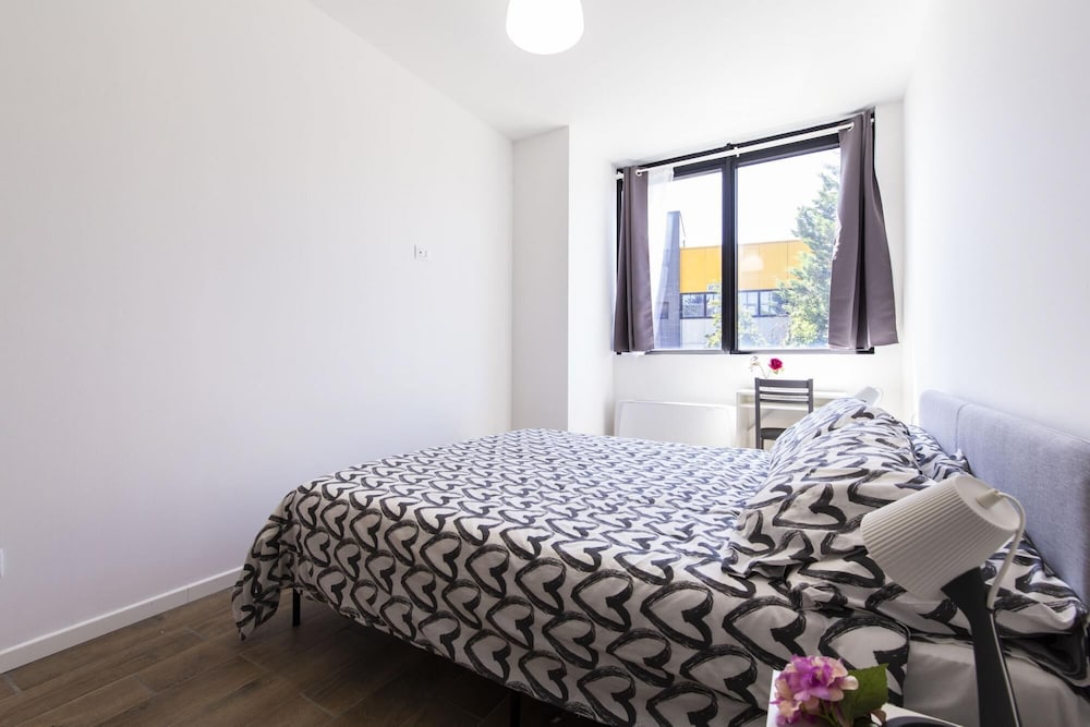 Noto 10 in Milan With 1 Bedrooms and 1 Bathrooms