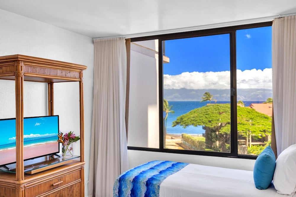 Kaanapali Shores Free CAR by KBM Ml-1538