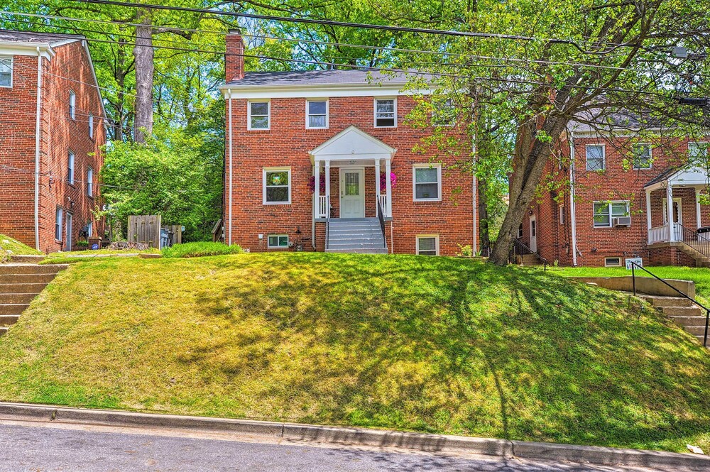 Takoma Park Apt w/ Wood Fire Pit < 8 Mi to DC - Property Image 3