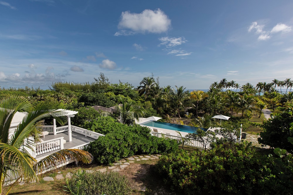 Pura Vida Paradise Luxury Tropical Villa