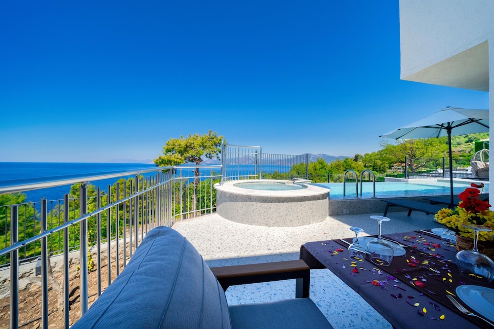 Villa Bianca With Sea View view 5