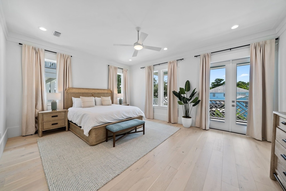Magnolia Tides 6 Bedroom Home