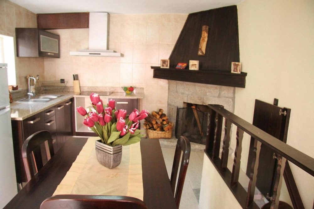 Serra da Estrela Seven Rooms 3 Suites Villa In s