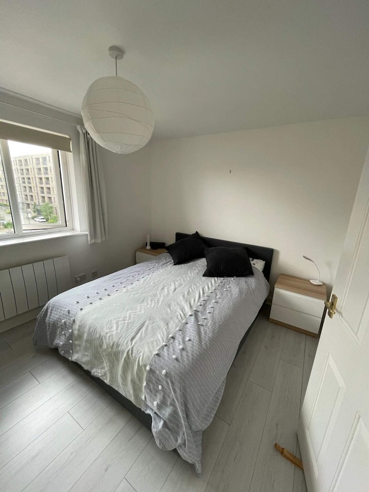 2BD Flat With Views of Canary Wharf - Rotherhithe