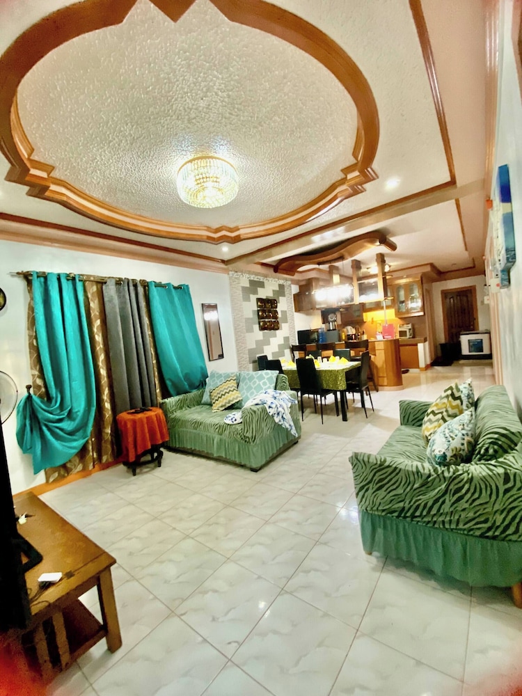 Len's Staycation 3bdr-2br-downstairs ,netflix&wifi