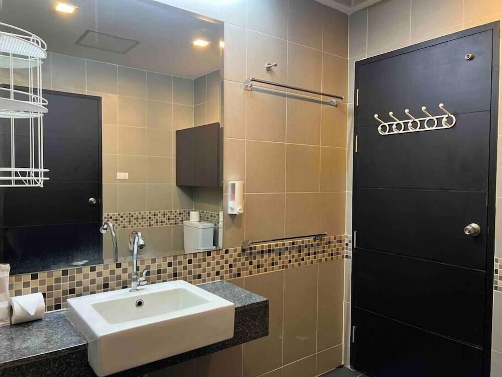 Sea View Suite Pool Access C81