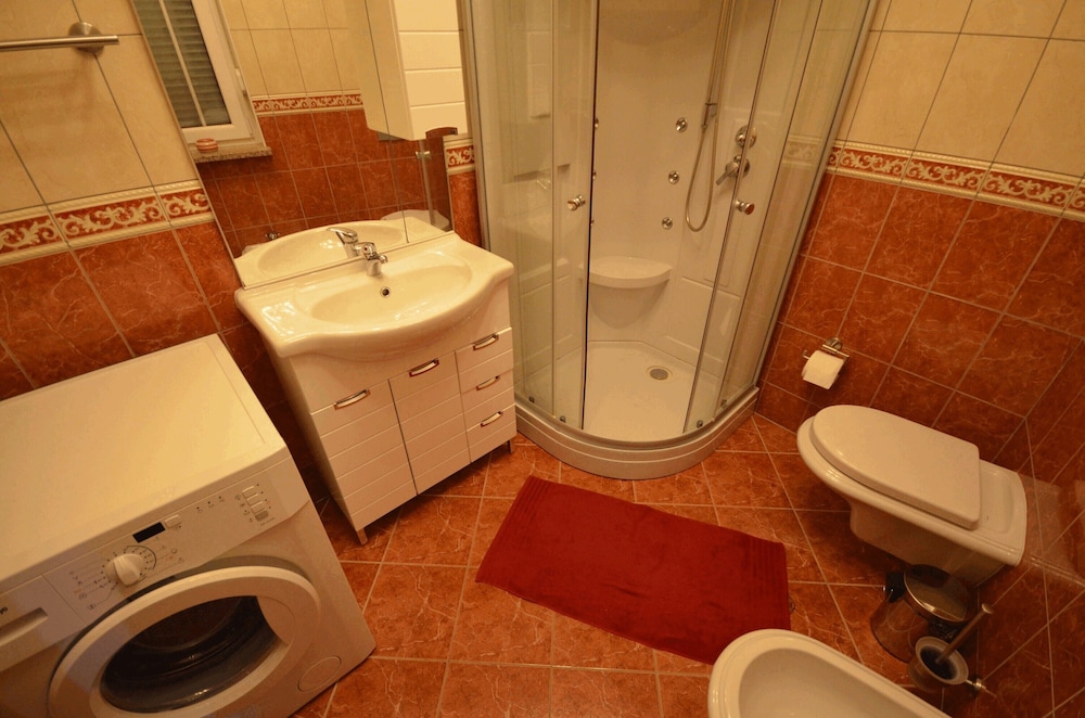 Photo 36