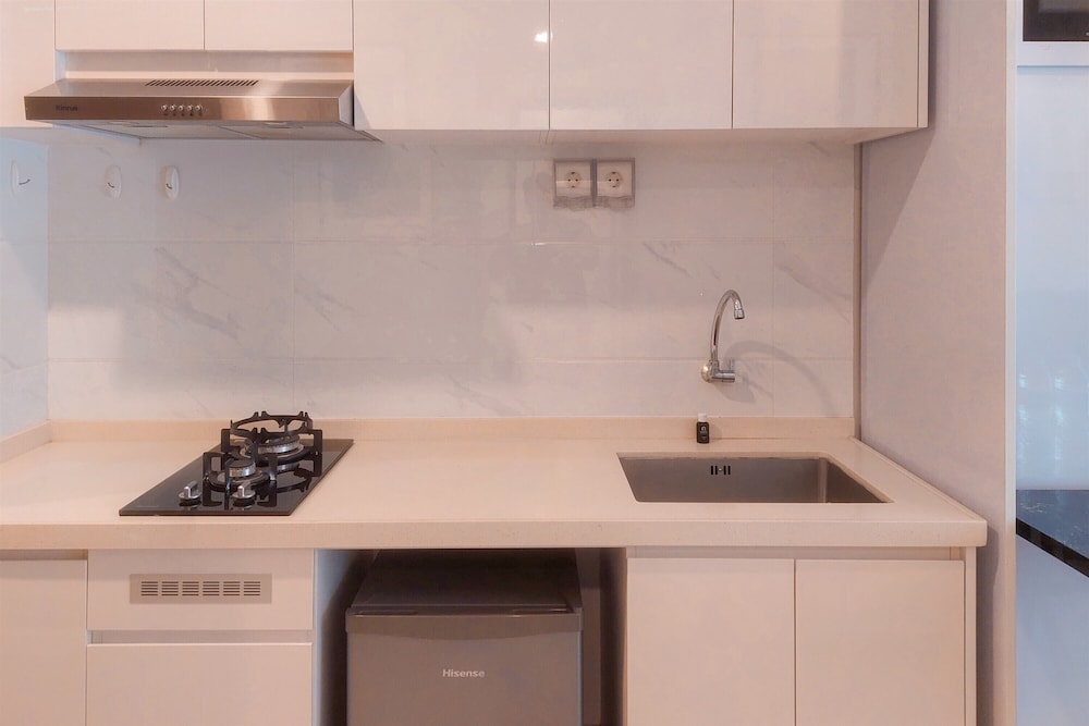 Comfort And Serene 2Br At Sky House Bsd Apartment