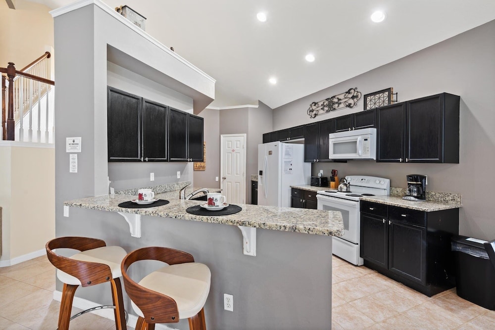 Windsor Palms Resort 5 Bedroom Home with Game Room 5 Home