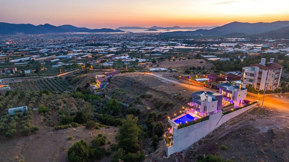Villa REYHAN view 4