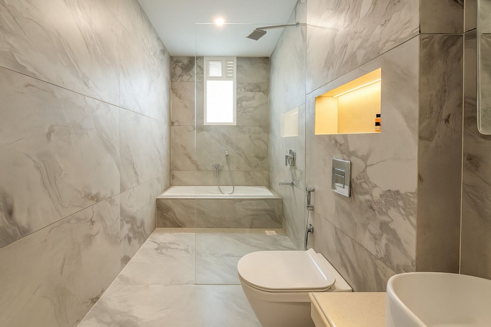 Hotel Rajshree Suites