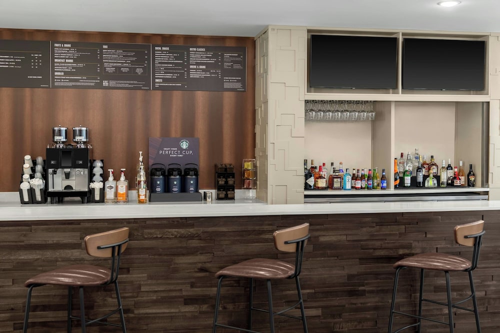 Courtyard By Marriott Sherman