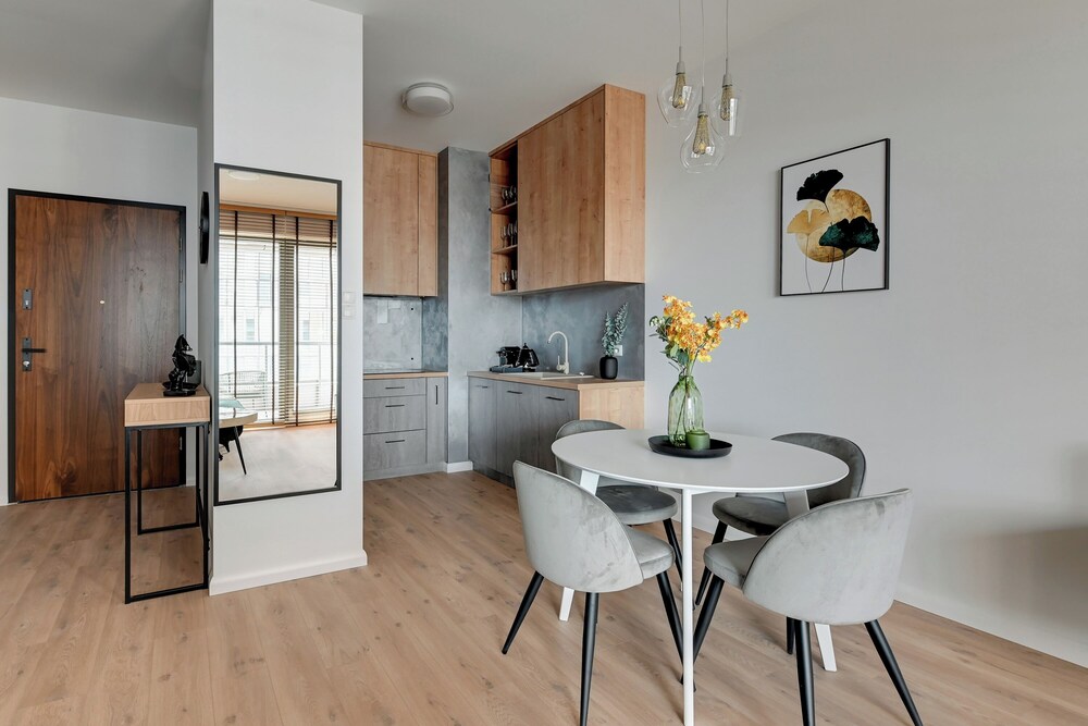 Brabank Riverside & Parking by Downtown Apartments