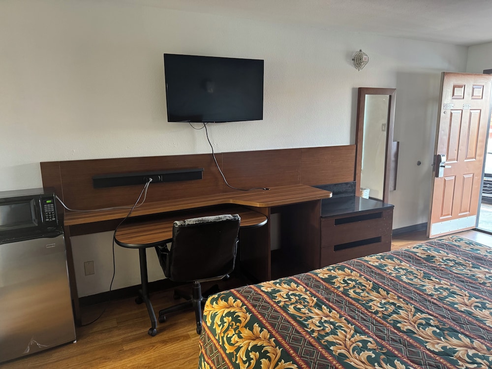 spanish trails inn