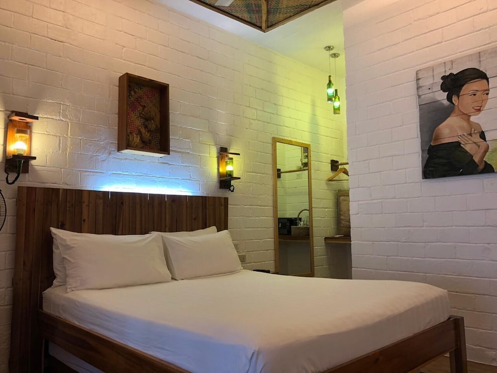 Suites by Eco Hotels