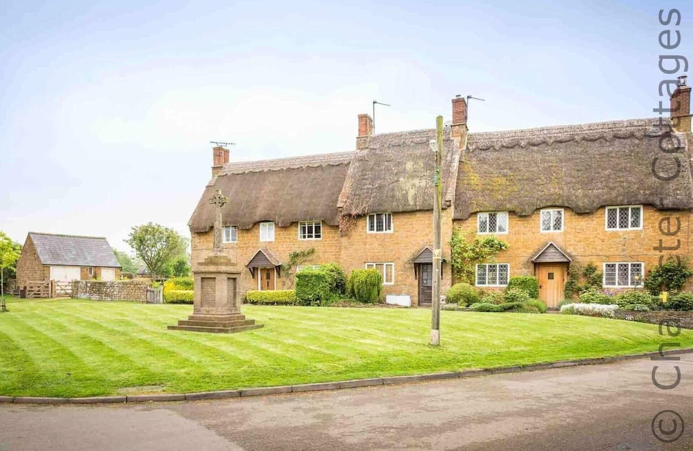 Holly Cottage