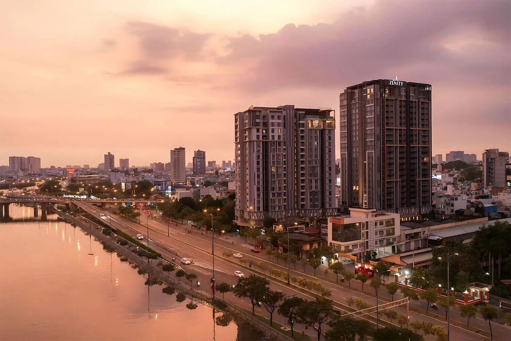 Luminous - Zenity Luxury Apartment - District 1