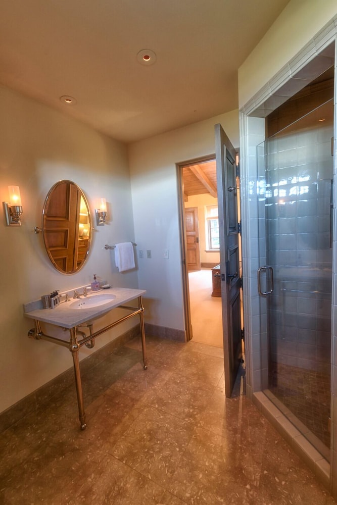 Lx1: Chateau D' Renaitre - Carmel-by-the-sea Luxury Villa: - Property Image 45