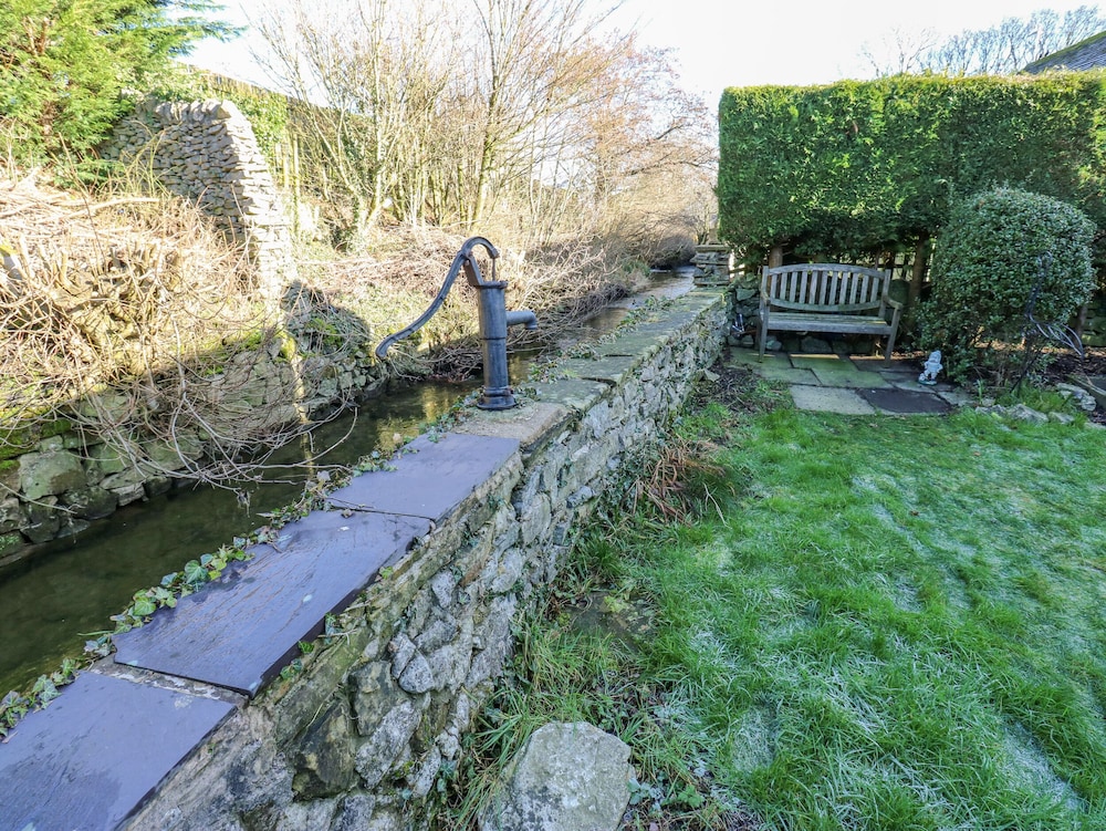 Trickett Gate Cottage